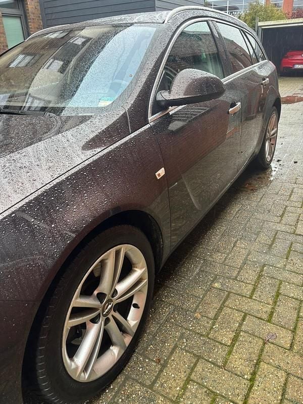 Gebraucht Opel Insignia 160 PS (117 kW) 2011 Braun Kombi
