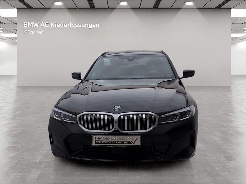 Gebraucht BMW 320 Performance 190 PS (139 kW) 2025 Schwarz Kombi