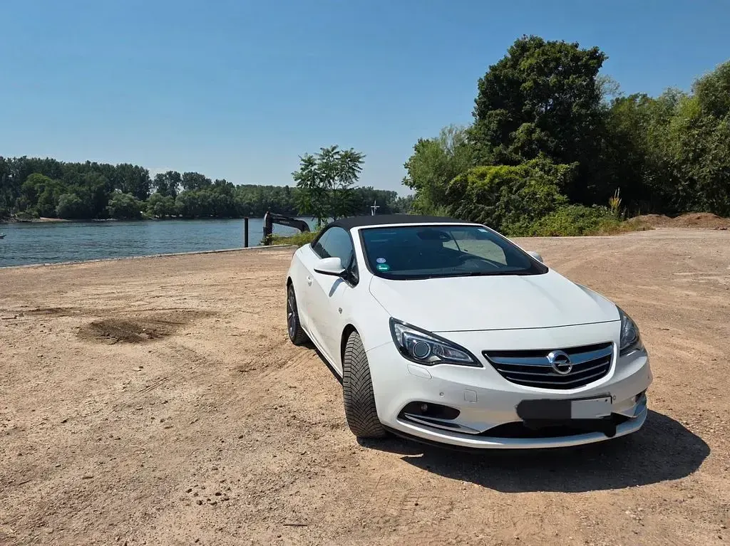 Gebraucht Opel Cascada Innovation 200 PS (147 kW) 2017 Weiß Cabrio
