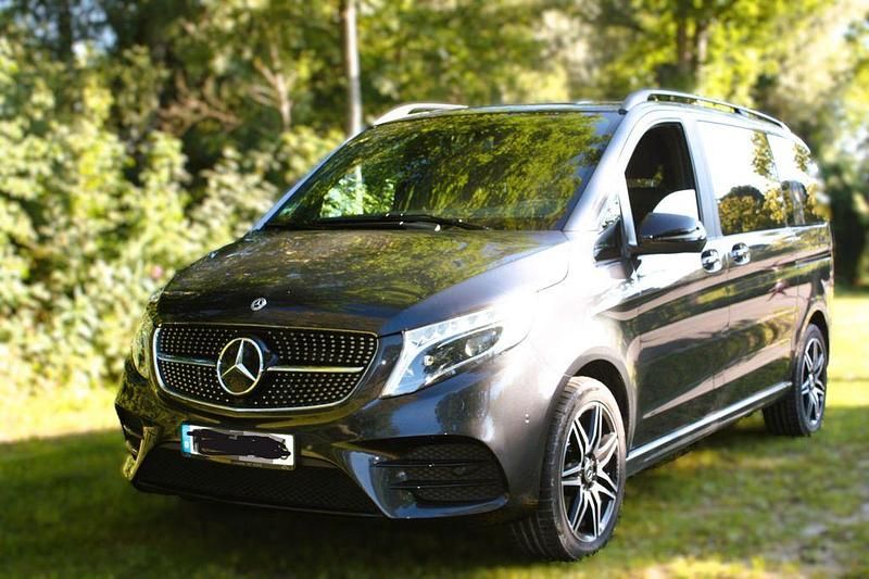 Gebraucht 2022 Mercedes V250 AMG Van / Kleinbus | 52.800 € (Fairer Preis) - Bild 1/4