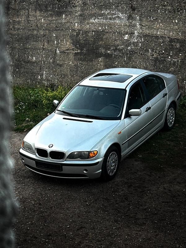 Gebraucht BMW 316 116 PS (85 kW) 2002 Silber Limousine