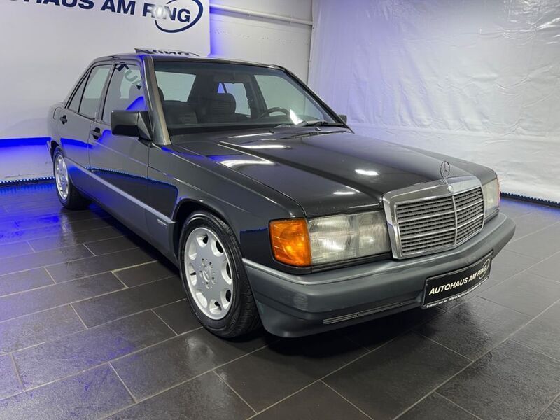 Gebraucht Mercedes 190 Sportline 136 PS (100 kW) 1993 Schwarz metallic Limousine