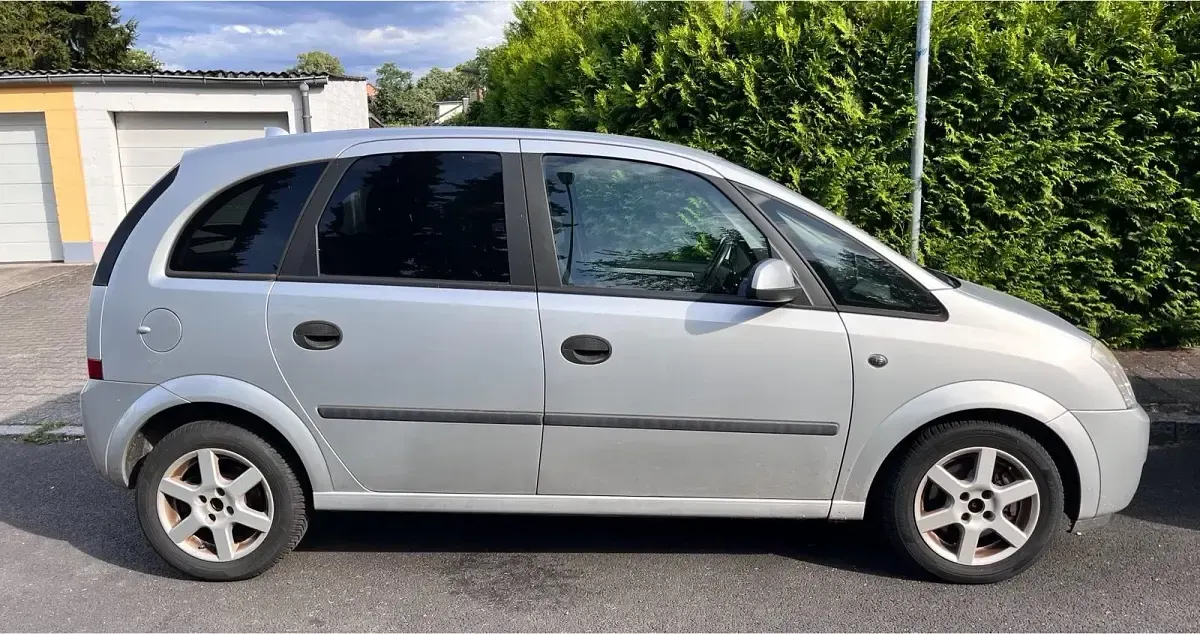 Gebraucht Opel Meriva 125 PS (91 kW) 2003 Silber Van / Kleinbus
