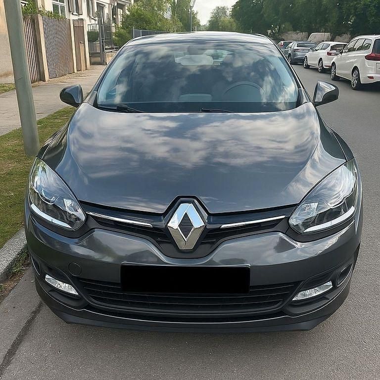 Grau Gebraucht 2014 Renault Mégane GT Line GT-Line Limousine | 5.900 € (Guter Preis) - Bild 1/4