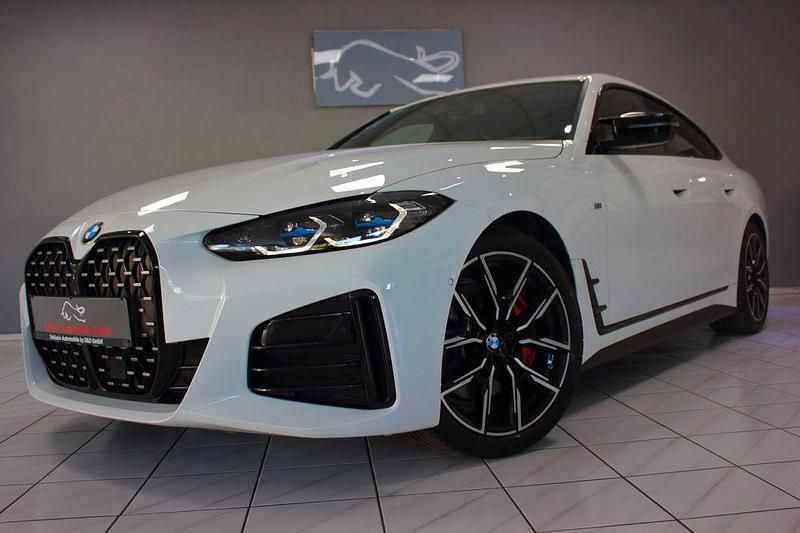 Gebraucht BMW M440 Performance 374 PS (275 kW) 2023 Alpinweiss Limousine