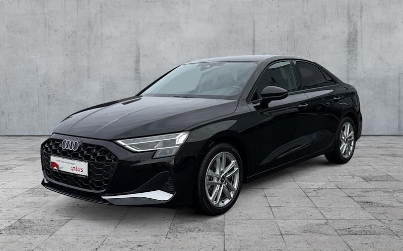 Gebraucht Audi A3 Advanced 116 PS (85 kW) 2025 Schwarz Limousine