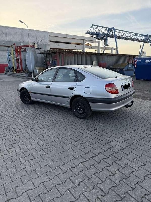 Gebraucht Toyota Avensis Sol 129 PS (94 kW) 2001 Limousine