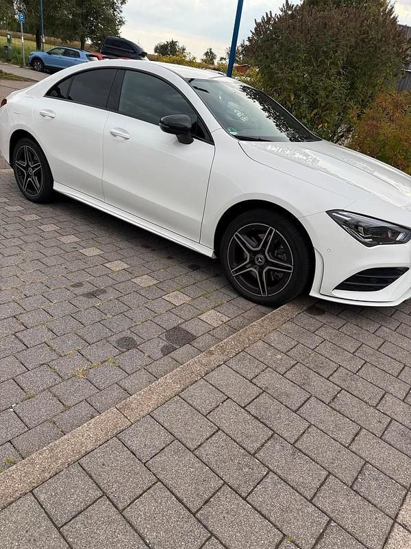 Gebraucht Mercedes CLA250e AMG 170 PS (125 kW) 2022 Weiß Limousine
