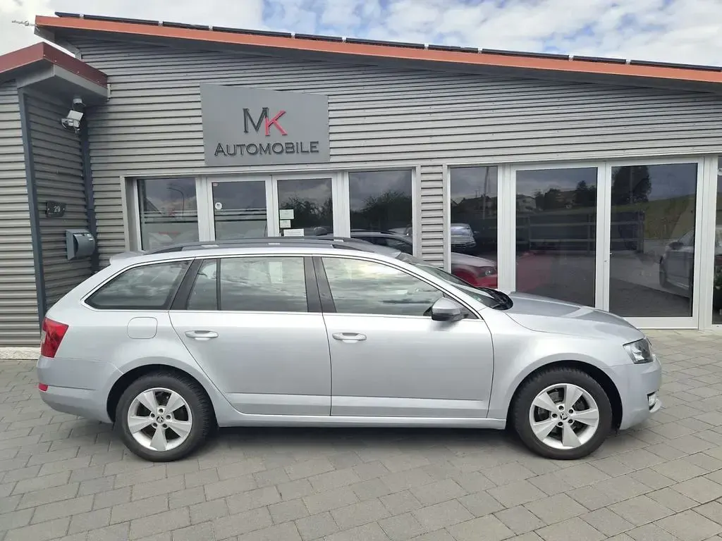 Gebraucht Skoda Octavia Elegance 140 PS (102 kW) 2013 Silber Kombi