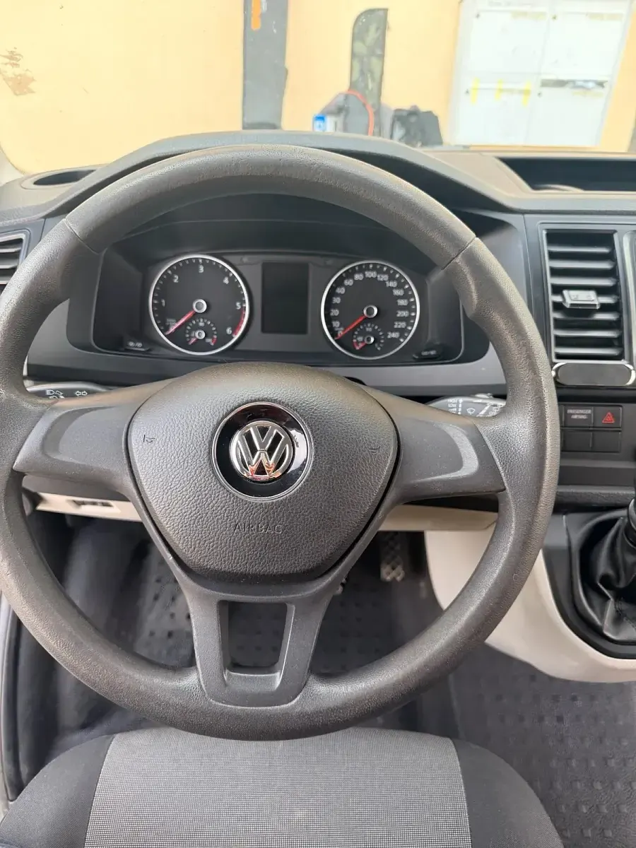 Usata VW Transporter 150 CV (110 kW) 2016 Grigio Furgone
