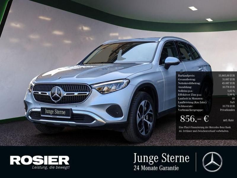 Silber / hightechsilber (metallic) Gebraucht 2024 Mercedes GLC300e Avantgarde SUV | 55.865 € (Superpreis) - Bild 1/4