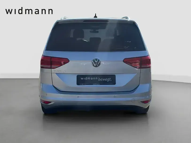 Gebraucht VW Touran Active 150 PS (110 kW) 2021 Silber Van / Kleinbus