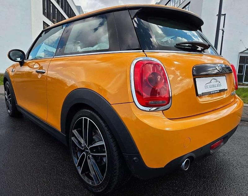 Gebraucht Mini Cooper D Chili 116 PS (85 kW) 2015 Orange Kleinwagen