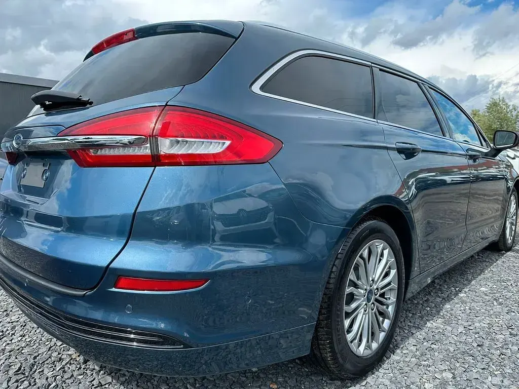Gebraucht Ford Mondeo Titanium 150 PS (110 kW) 2021 Blau Limousine