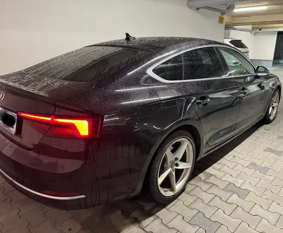 Gebraucht Audi A5 Sportback Design 190 PS (139 kW) 2018 Schwarz Kleinwagen