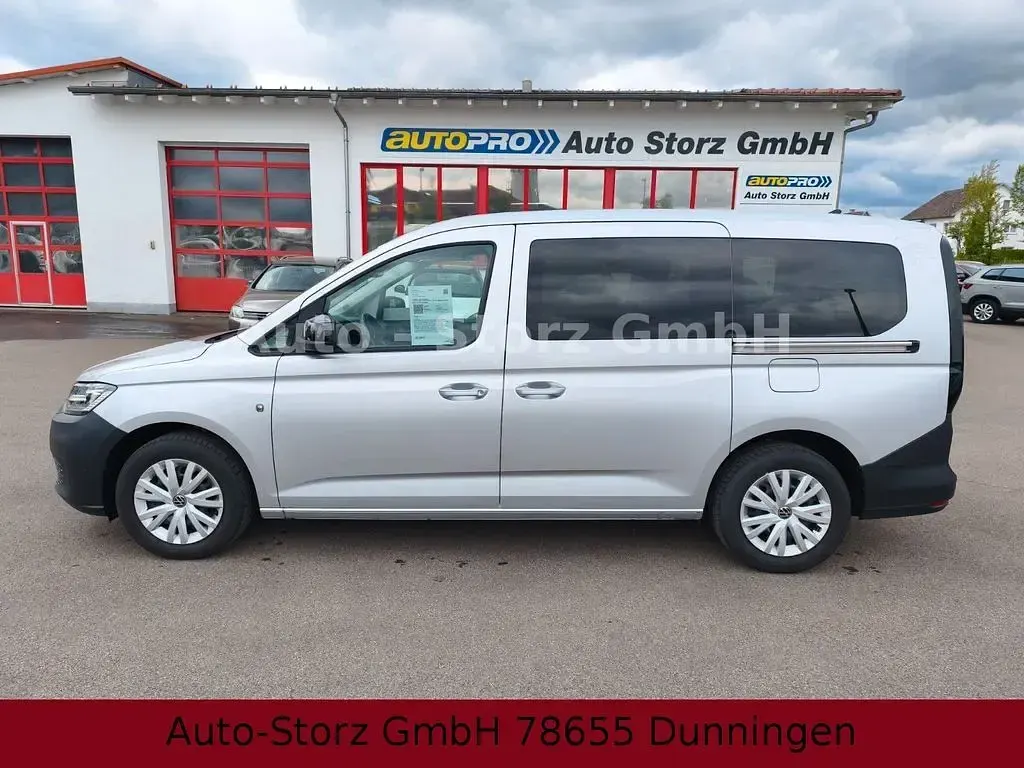 Gebraucht VW Caddy 122 PS (89 kW) 2023 Silber Van / Kleinbus