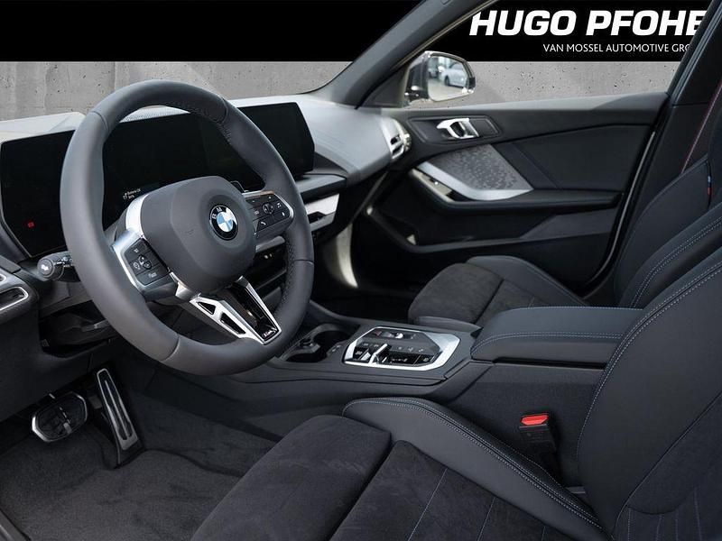 Neu BMW 120 Performance 170 PS (125 kW) 2025 Alpinweiss uni Kleinwagen