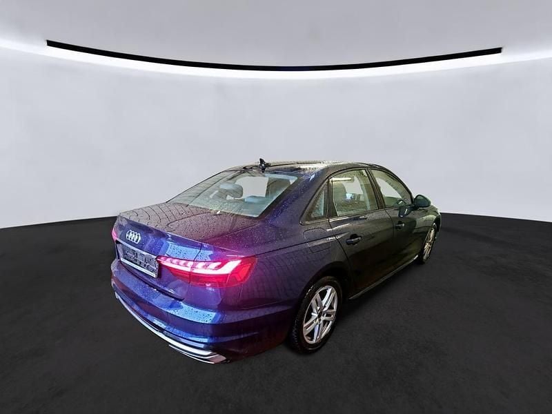 Gebraucht Audi A4 Ambiente 136 PS (100 kW) 2022 Navarrablau metallic Limousine