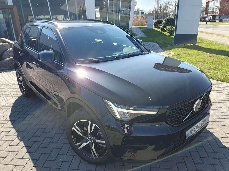 Gebraucht Volvo XC40 Plus 129 PS (94 kW) 2023 Black stone SUV