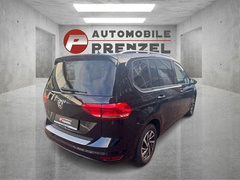 Gebraucht VW Touran Join 116 PS (85 kW) 2018 Schwarz Van / Kleinbus