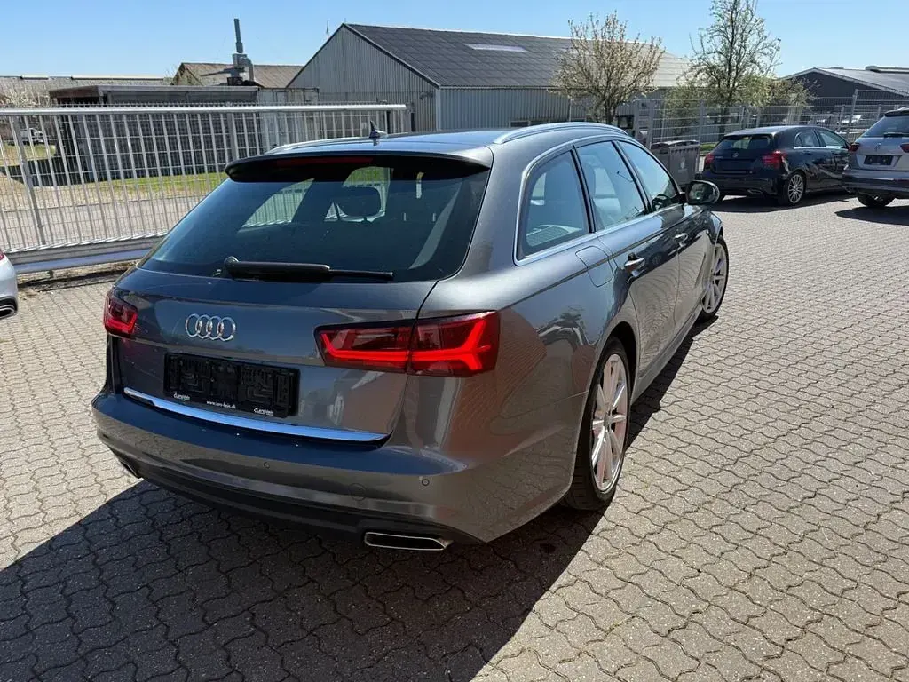 Second-hand Audi A6 S-Line 190 CP (139 kW) 2018 Gri Break