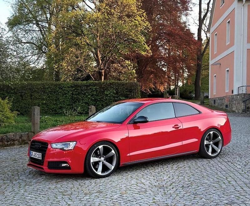 Gebraucht Audi A5 Sport 177 PS (130 kW) 2013 Rot