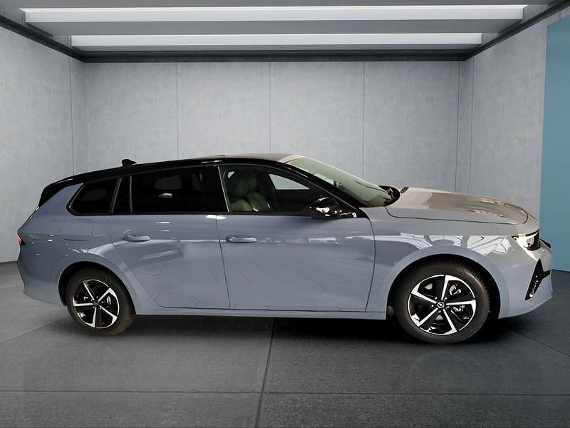 Neu Opel Astra 131 PS (96 kW) 2025 Grau Kombi