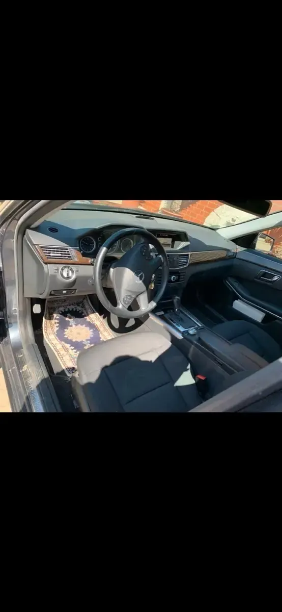 Gebraucht Mercedes E200 136 PS (100 kW) 2010 Grau Limousine