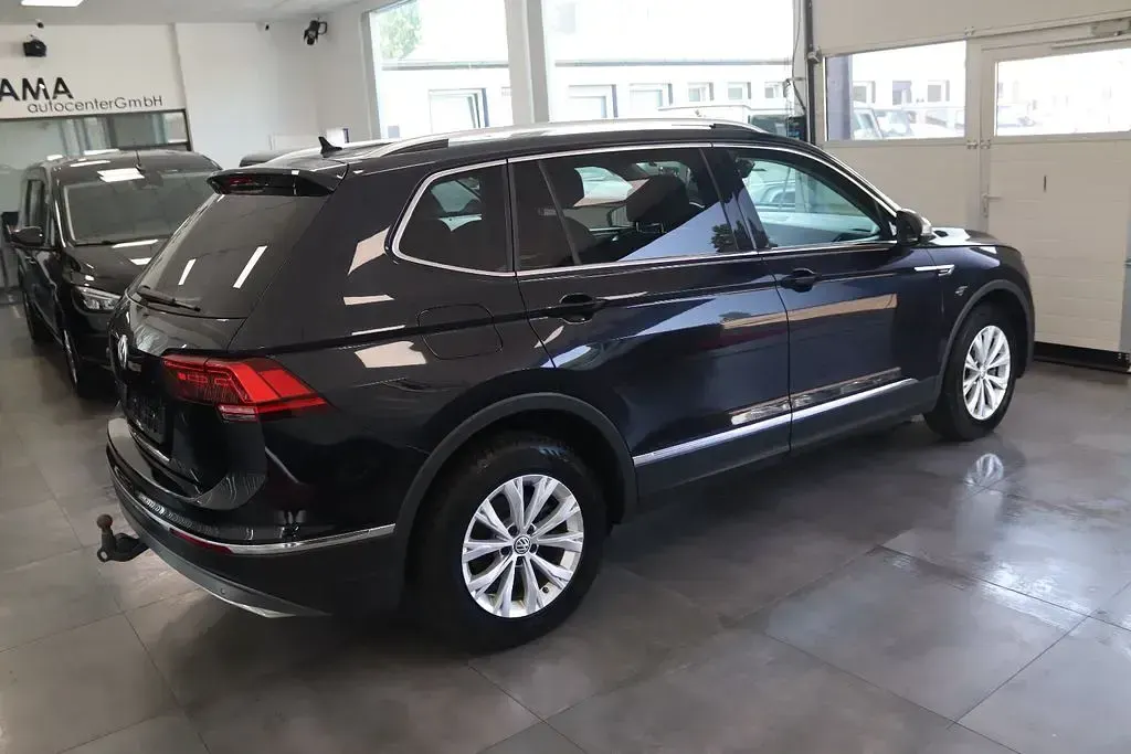 Gebraucht VW Tiguan Allspace Highline 239 PS (175 kW) 2018 Schwarz SUV