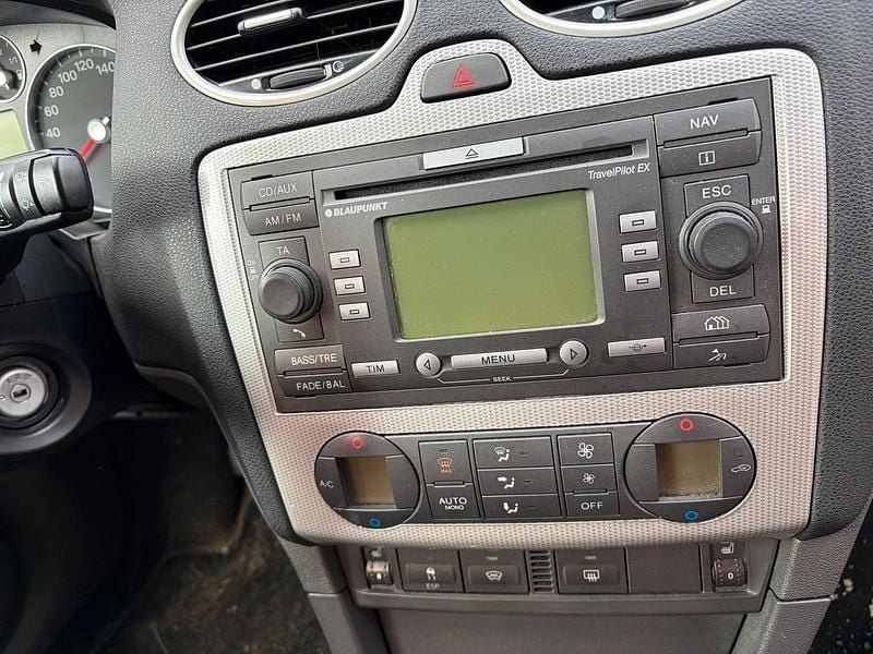 Usata Ford Focus 115 CV (84 kW) 2007 Nero Station wagon