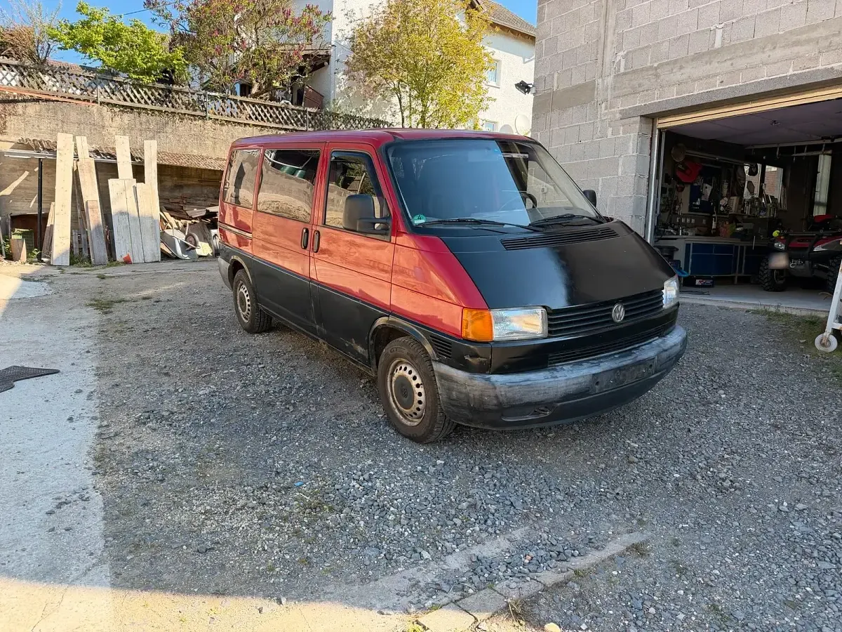 Gebraucht VW T4 105 PS (77 kW) 1997 Rot Van