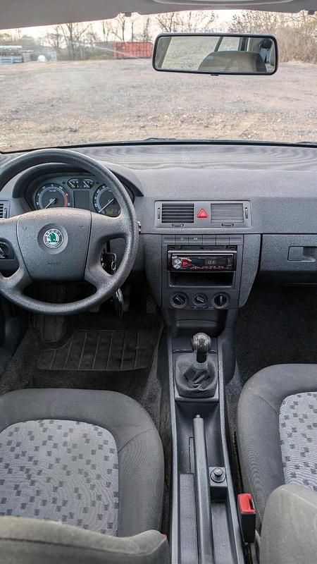 Gebraucht Skoda Fabia 75 PS (55 kW) 2008 Schwarz Limousine