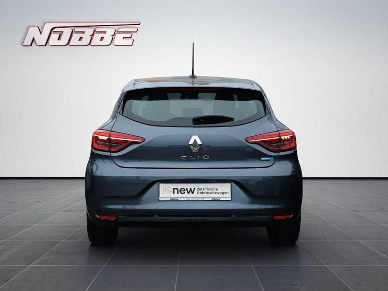 Gebraucht Renault Clio V Equilibre 143 PS (105 kW) 2021 Silber Limousine