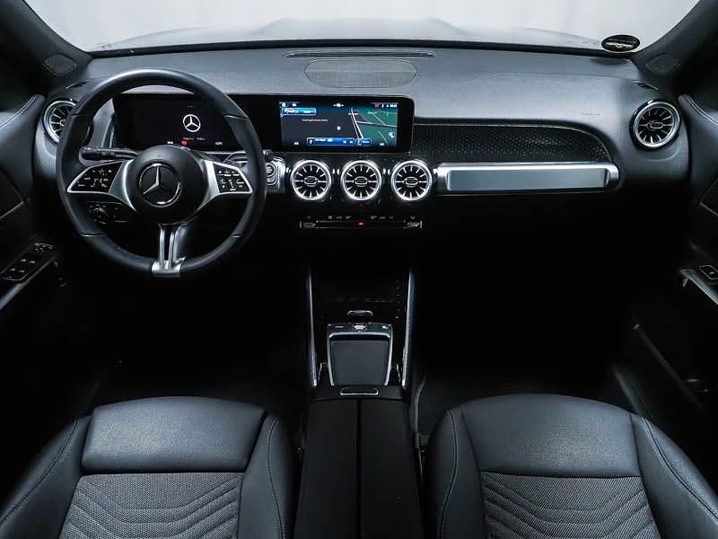Gebraucht Mercedes GLB250 Progressive 224 PS (164 kW) 2024 Metalliclack kosmosschwarz SUV