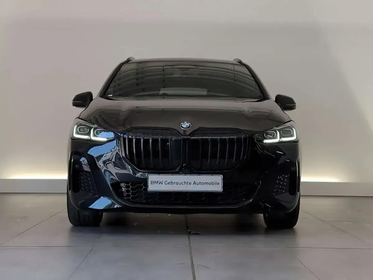 Gebraucht BMW 223 Active Tourer M Sport 204 PS (150 kW) 2024 Schwarz Van / Kleinbus