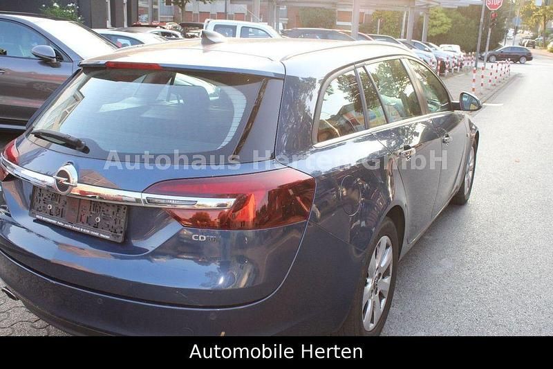 Gebraucht Opel Insignia 170 PS (125 kW) 2016 Blau Kombi