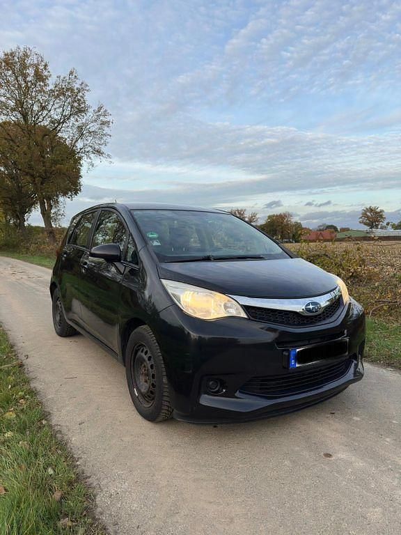 Schwarz Gebraucht 2012 Subaru Trezia Active Kleinwagen | 1.999 € (Guter Preis) - Bild 1/4