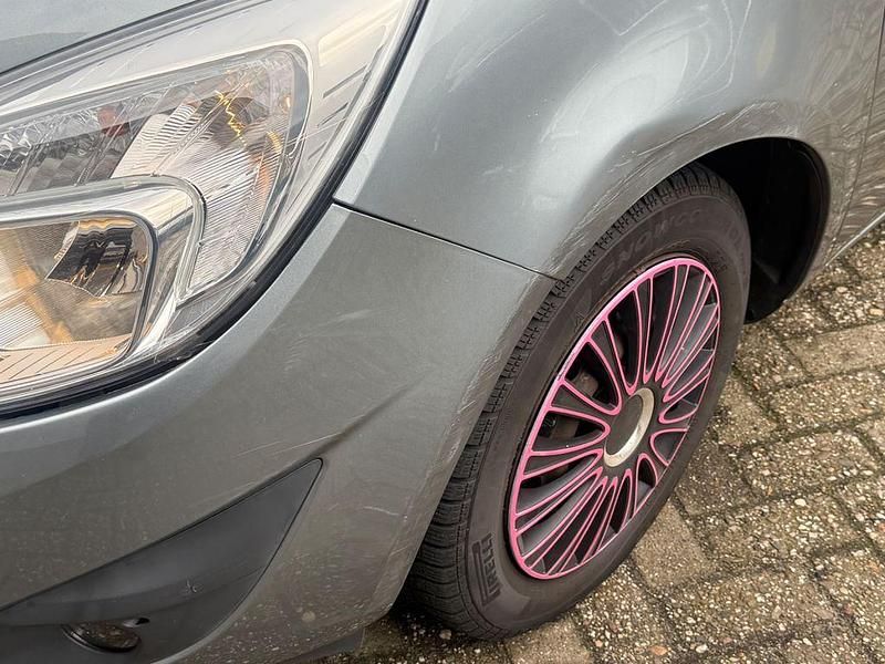 Gebraucht Opel Meriva Edition 101 PS (74 kW) 2010 Silbersee/perl silber (m2) Van / Kleinbus