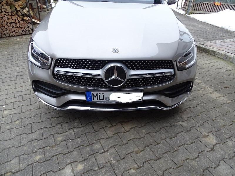 Gebraucht Mercedes GLC200 AMG 197 PS (144 kW) 2022 Silber SUV
