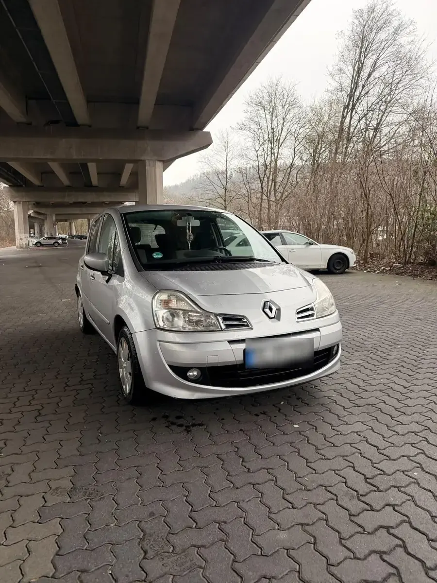 Usado Renault Modus 75 HP (55 kW) 2008 Cinzento Monovolume