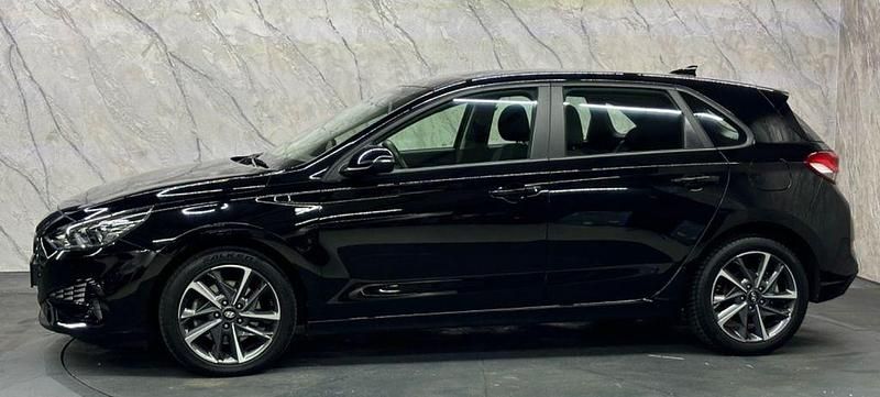 Gebraucht Hyundai i30 Trend 120 PS (88 kW) 2023 Limousine