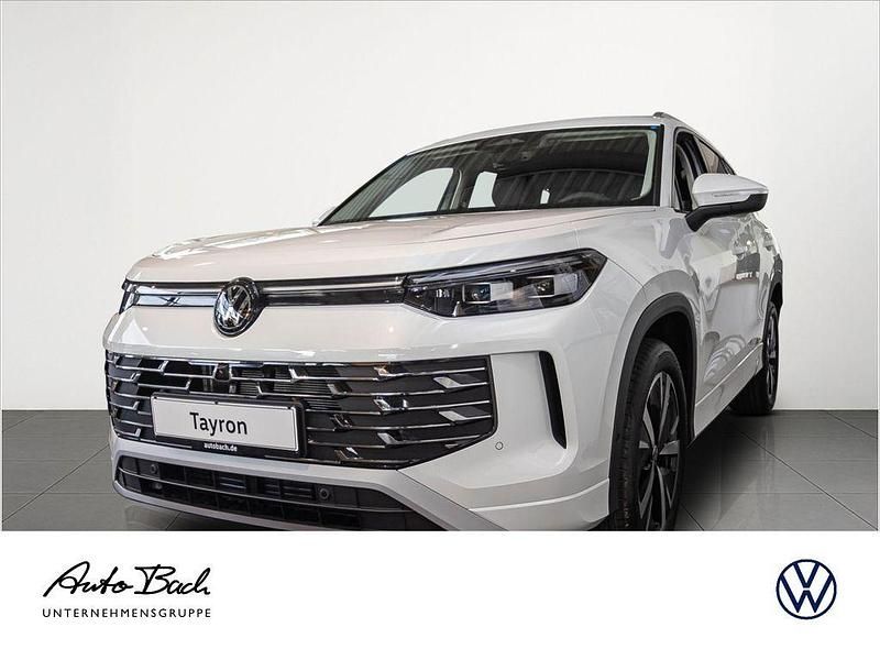 Weiß (oryxweiß perlmutteffekt) Neu 2025 VW Tayron Elegance SUV | 65.730 € - Bild 1/4