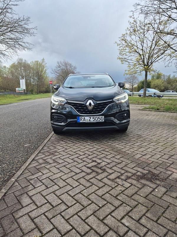 Gebraucht Renault Kadjar Techno 116 PS (85 kW) 2022 Grau SUV