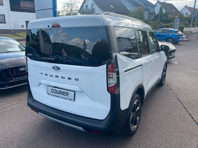 Gebraucht Ford Tourneo Courier Active 125 PS (91 kW) 2024 Weiß Van / Kleinbus