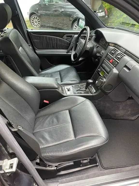 Gebraucht Mercedes E420 Avantgarde 279 PS (205 kW) 1996 Blau Limousine