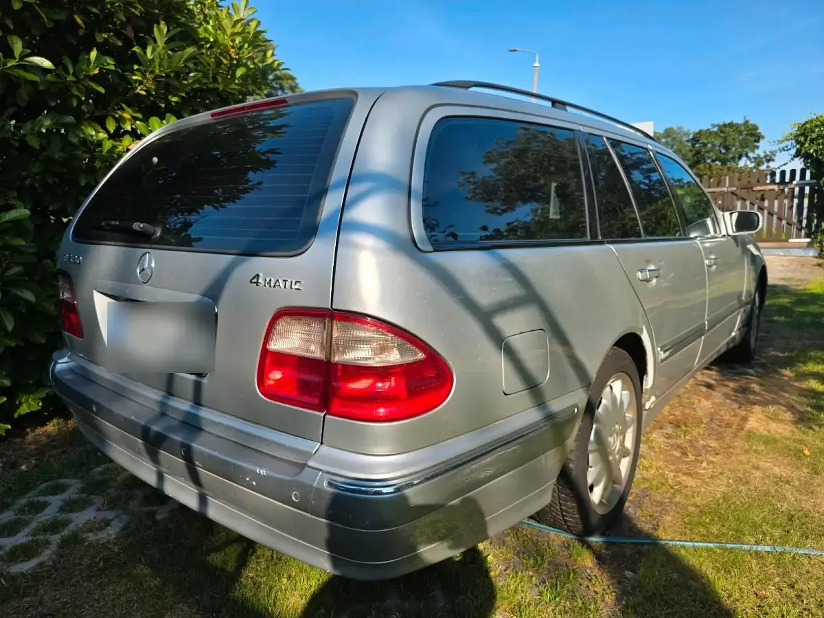 Gebraucht Mercedes E430 Elegance 279 PS (205 kW) 2001 Silber Kombi