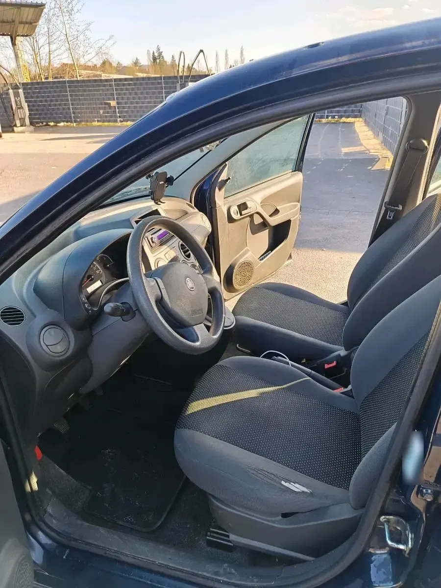 Gebraucht Fiat Panda 54 PS (39 kW) 2010 Schwarz Kleinwagen