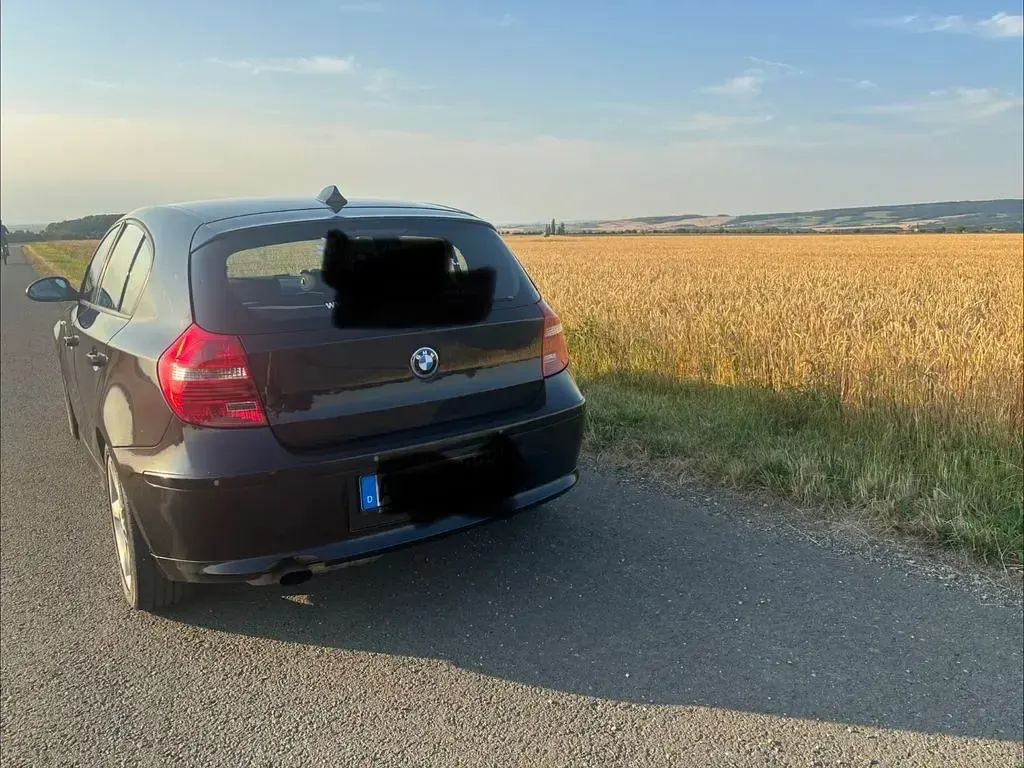 Gebraucht BMW 116 122 PS (89 kW) 2007 Schwarz Kleinwagen