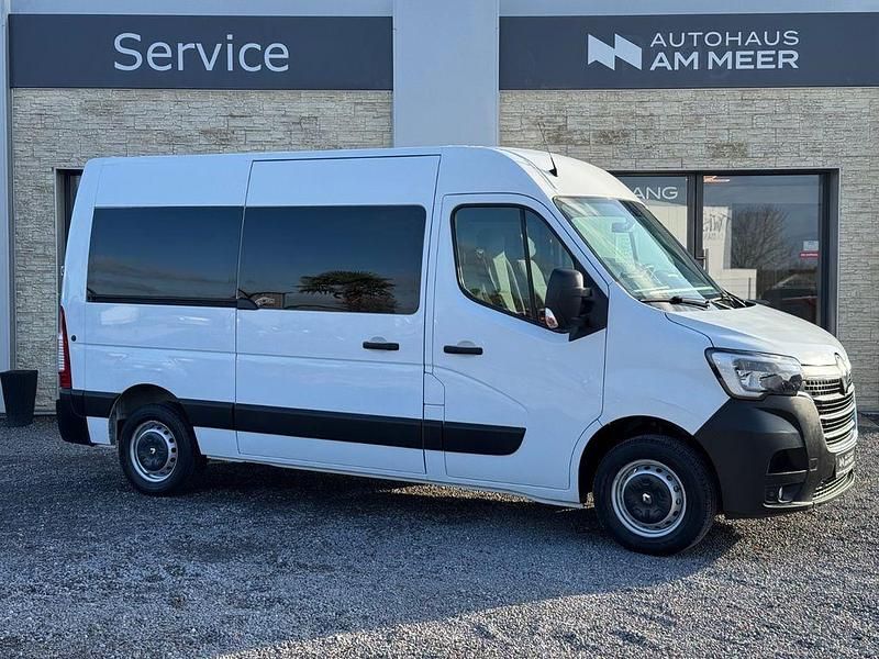 Weiß Gebraucht 2020 Renault Master Kombi | 19.999 € (Teuer) - Bild 1/4