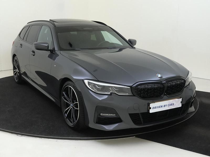Gebraucht BMW 330 M Sport 265 PS (194 kW) 2020 Dravitgrau metallic Kombi